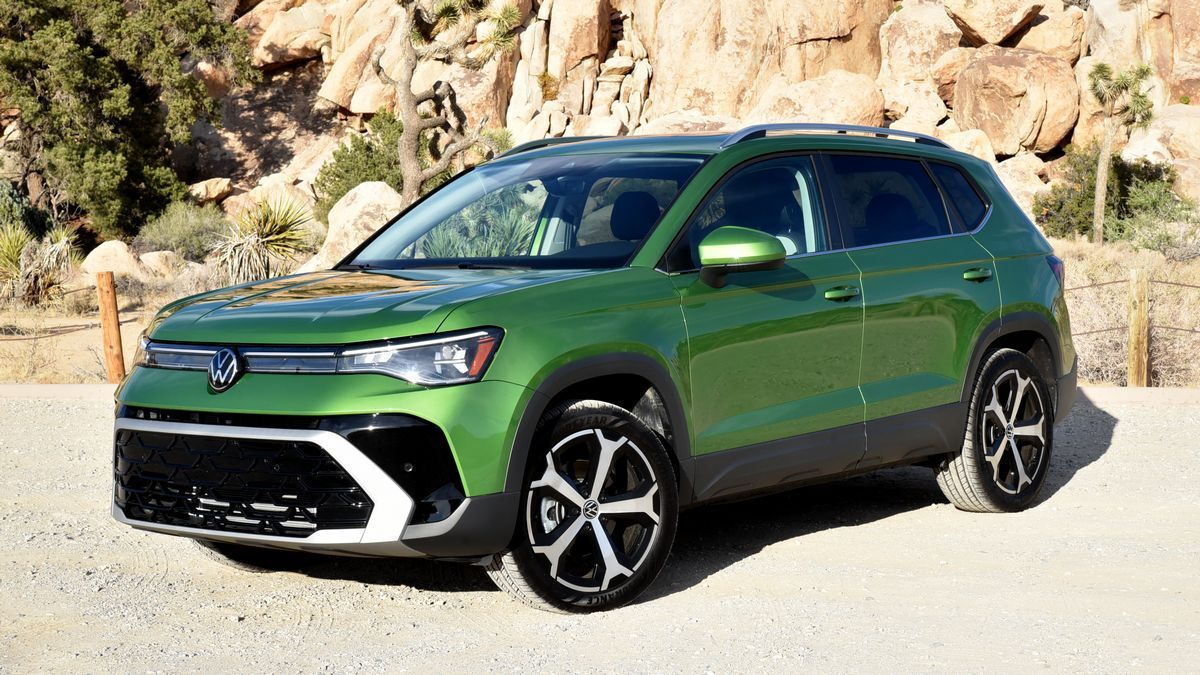 2025 Volkswagen Taos SEL