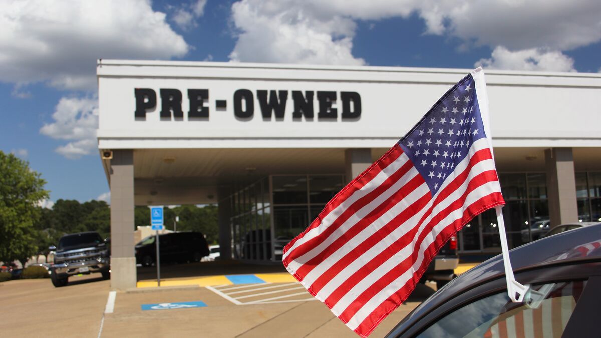 May Brought Higher Prices, Slower Sales to the Used-Car Market