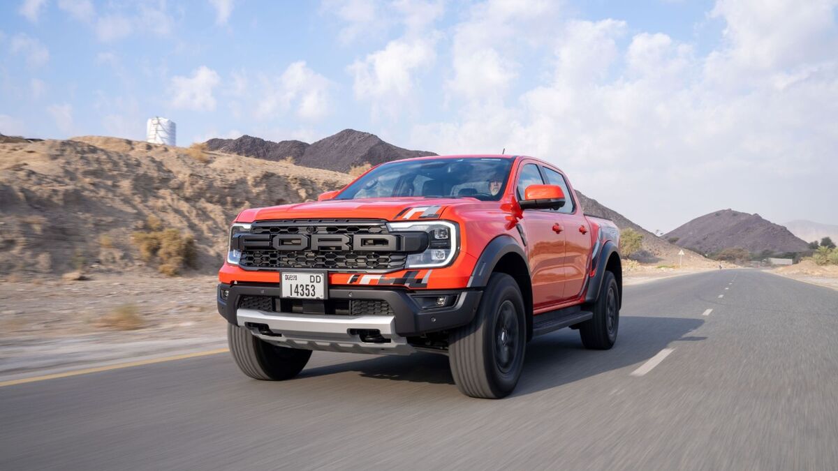 2025 Ford Ranger Raptor vs. 2025 Chevrolet Colorado ZR2 Comparison
