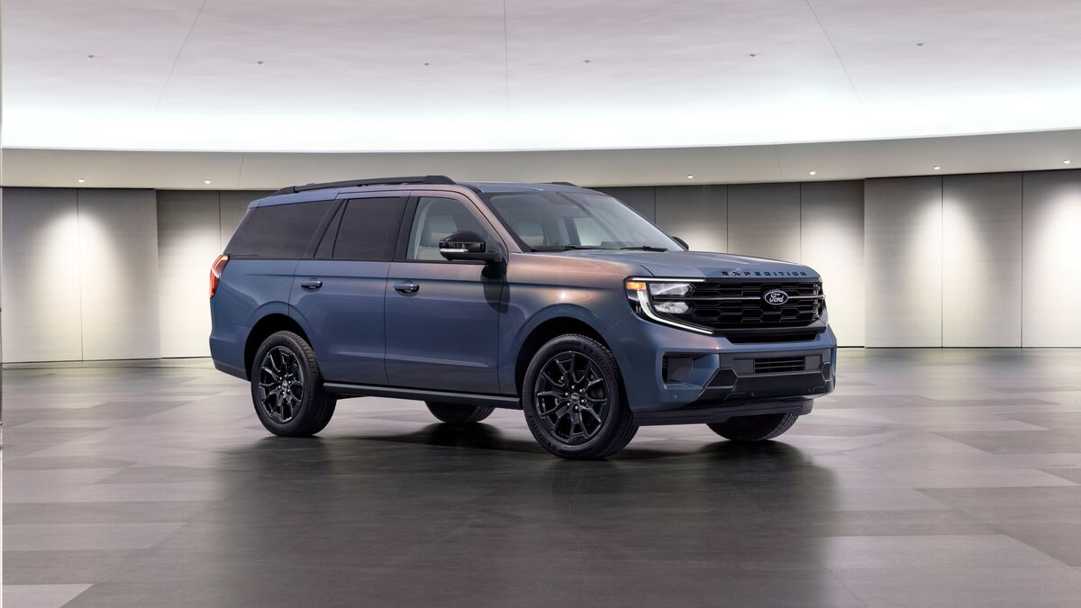 2027 Ford Expedition Gets 30th Anniversary Package