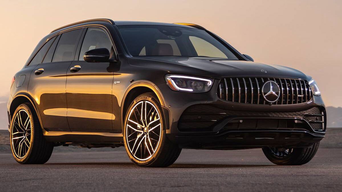 2022 Mercedes-Benz GLC in black.