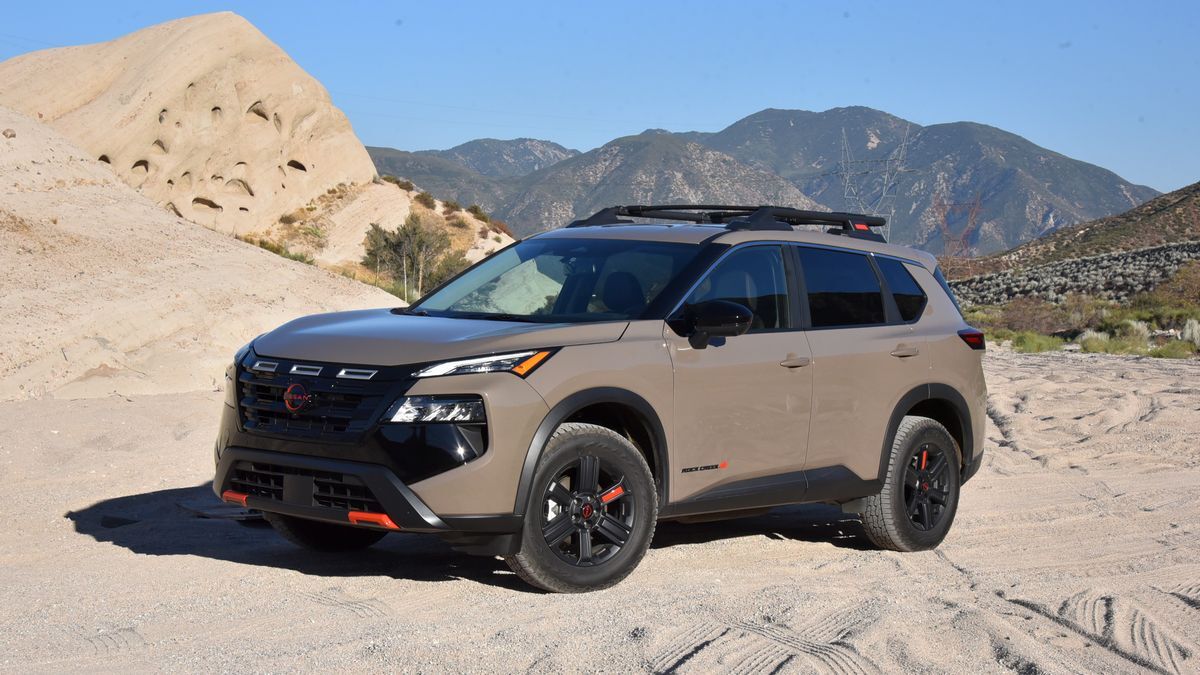 2025 Nissan Rogue Rock Creek Edition