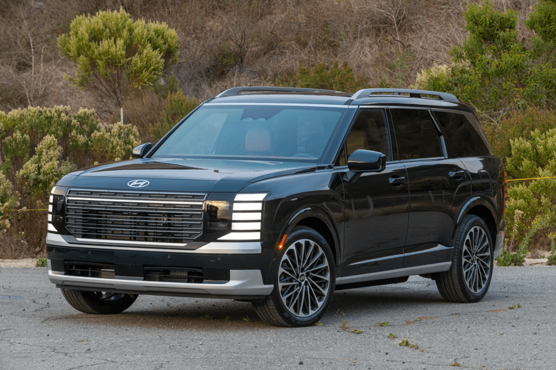 2026 Hyundai Palisade vs. 2026 Chevrolet Traverse Comparison