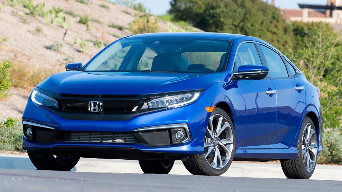 2019 Honda Civic in blue.