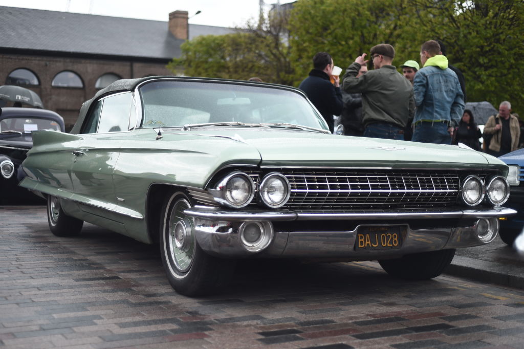 Classic Cars: Tips for Buying and Owning