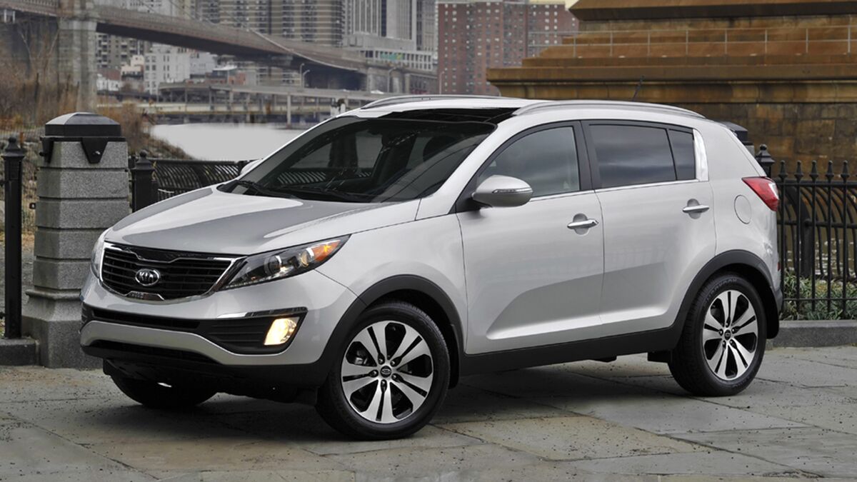 2011 Kia Sportage front left