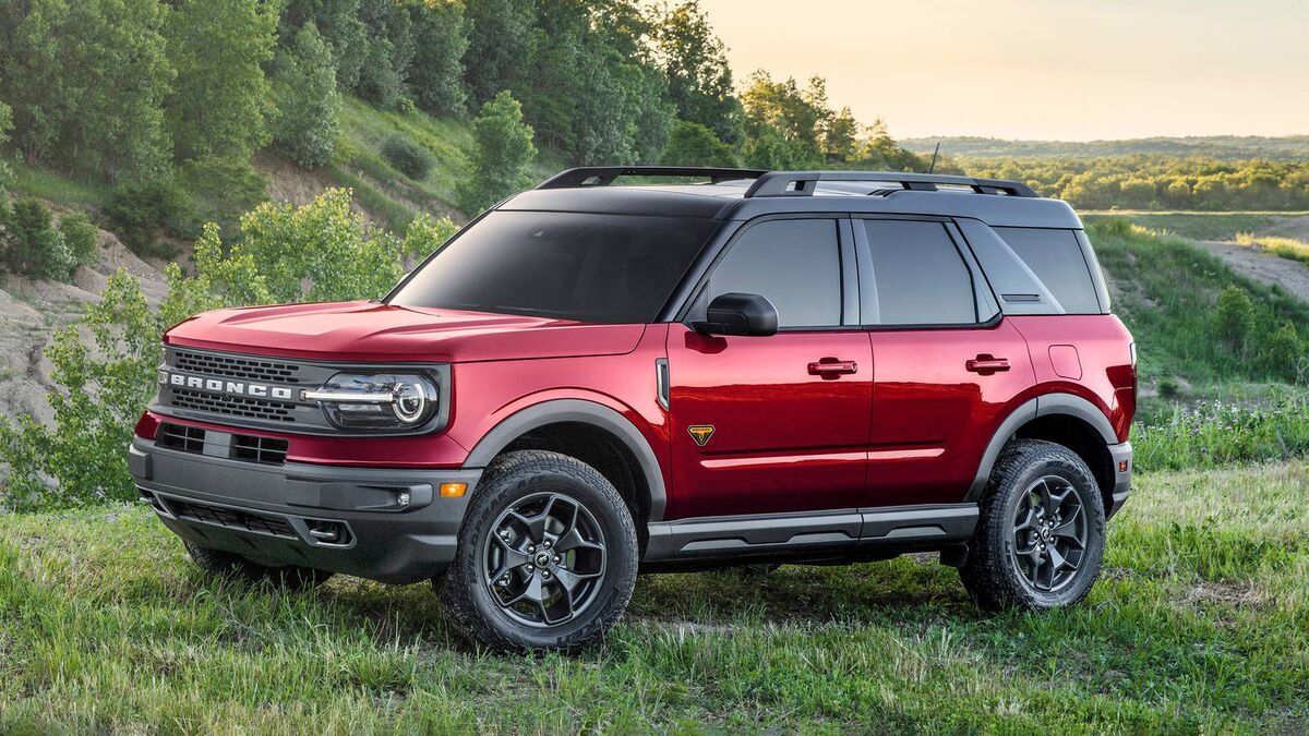 2022 Ford Bronco Sport front left in red