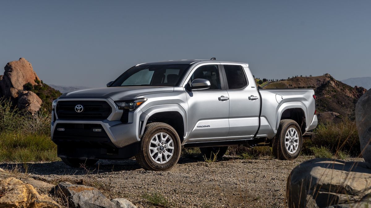 2025 Toyota Tacoma SR5 i-Force Max