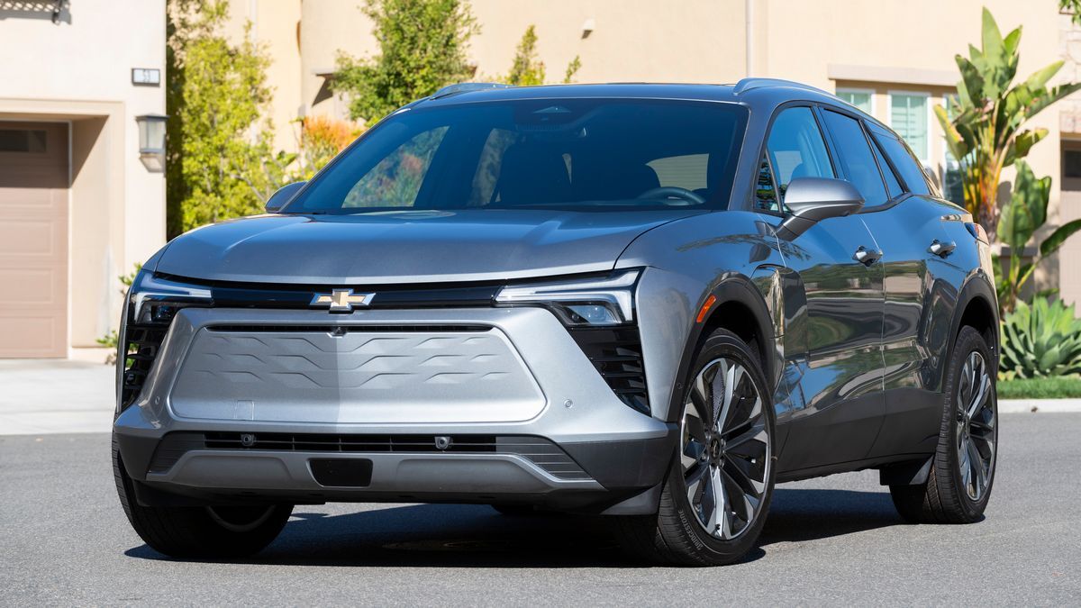 2025 Chevrolet Blazer EV in Sterling Gray Metallic
