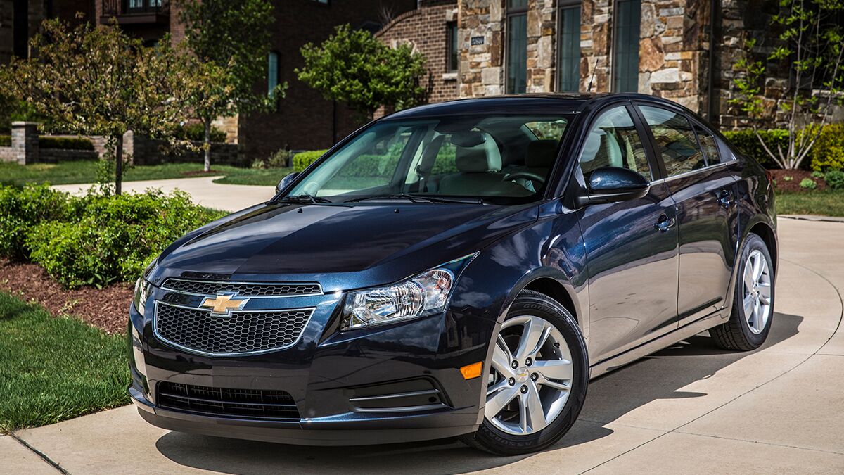 The 2014 Chevrolet Cruze in blue seen from a front quarter angle